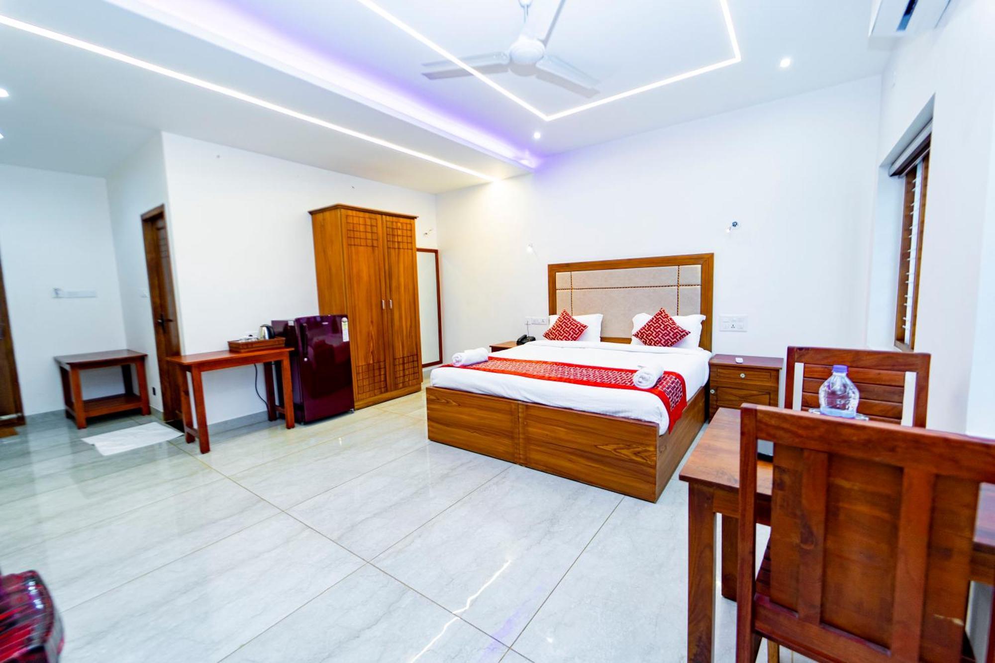 Skylar Seaview Beach Resort & Ayurveda Varkala Exterior photo